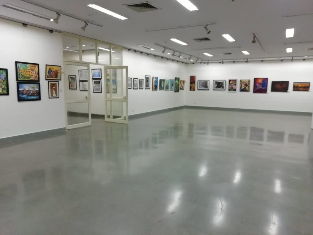 Gallery11