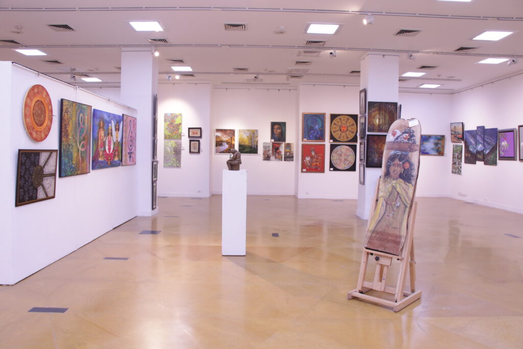 Gallery33